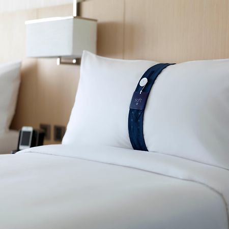 Holiday Inn Express Hong Kong Kowloon East, An Ihg Hotel Стая снимка